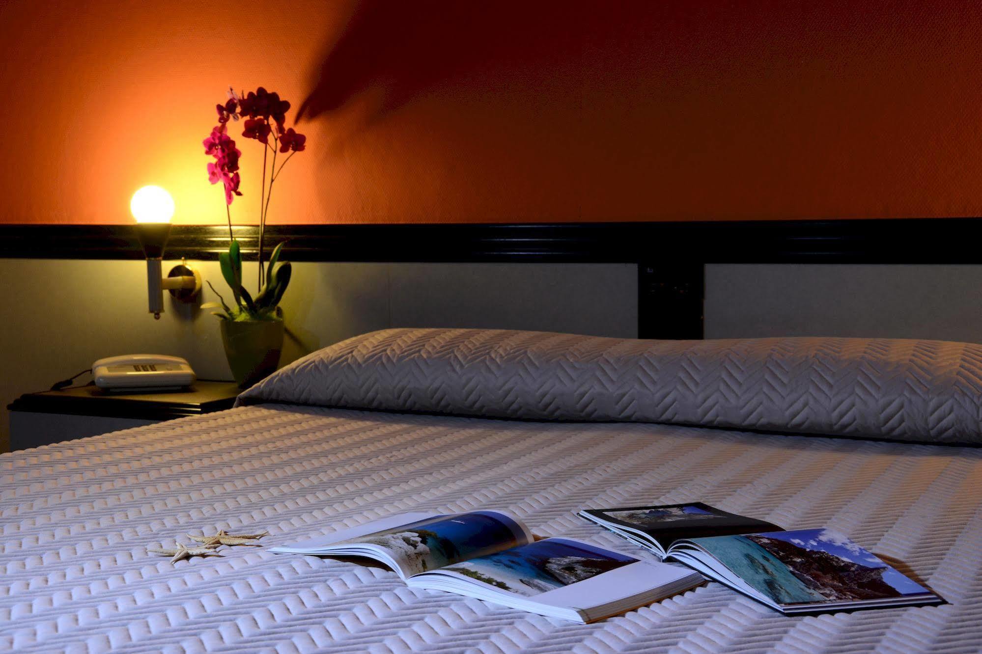 Hotel Orri トルトリ エクステリア 写真