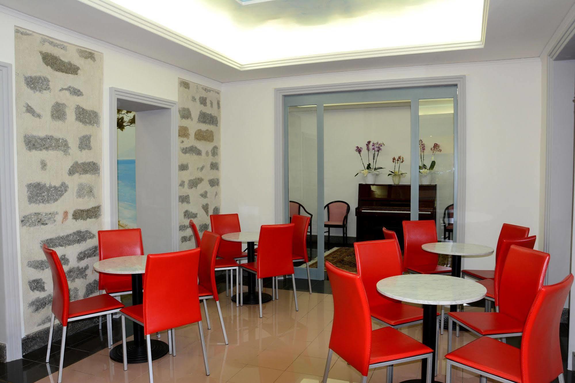 Hotel Orri トルトリ エクステリア 写真
