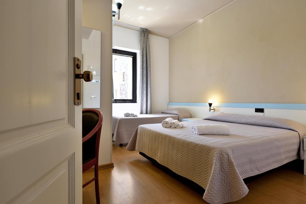 Hotel Orri トルトリ エクステリア 写真