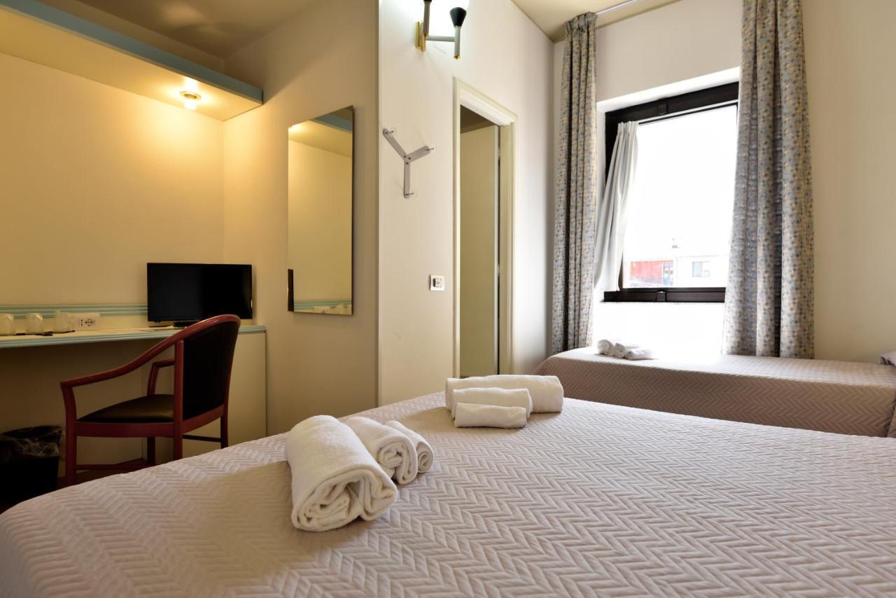 Hotel Orri トルトリ エクステリア 写真